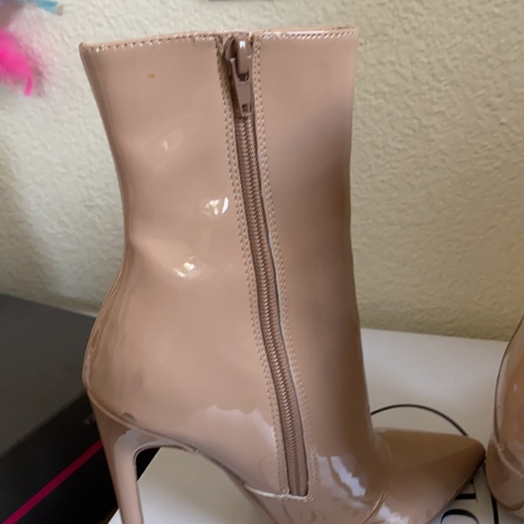 Size 5.5 Steve Madden Wagner - Picture 8 of 13